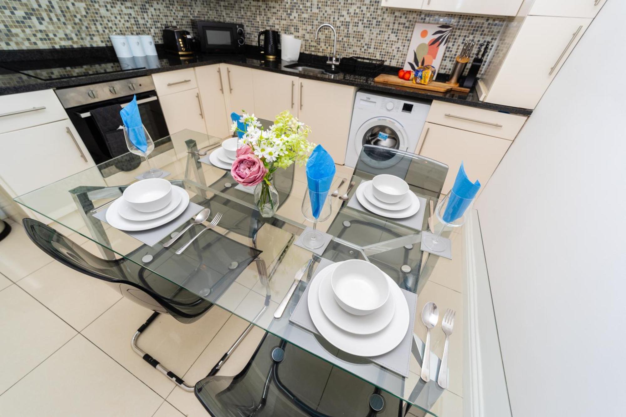 Spacious Flat With Patio & Parking In City Centre Reading Zewnętrze zdjęcie